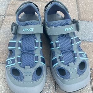 Teva Ominum woman’s sport Sandals 8.5
